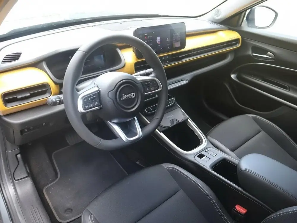 Jeep Avenger Black Edition 54 kWh SOH 96 uit 2023, foto 10
