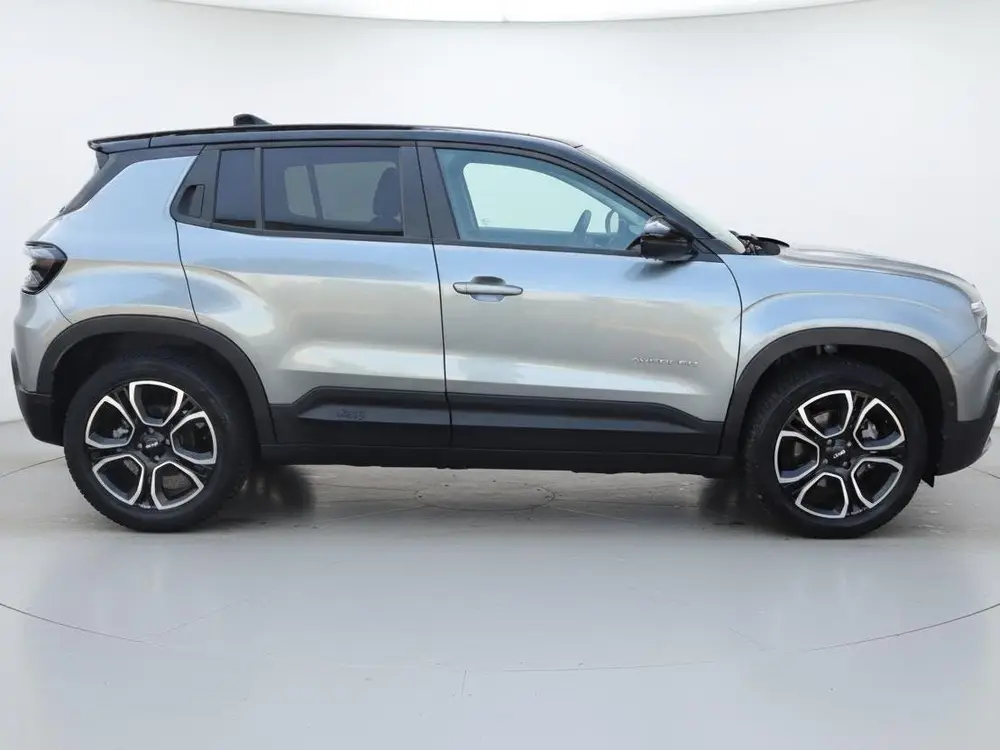 Jeep Avenger Black Edition 54 kWh SOH 96 uit 2023, foto 3