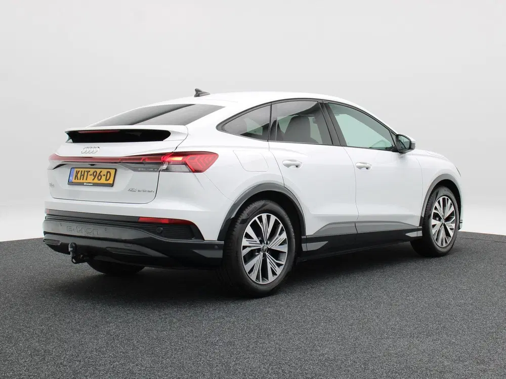 Audi Q4 e-tron 40 Advanced edition 77 kWh 204 Pk uit 2023, foto 3