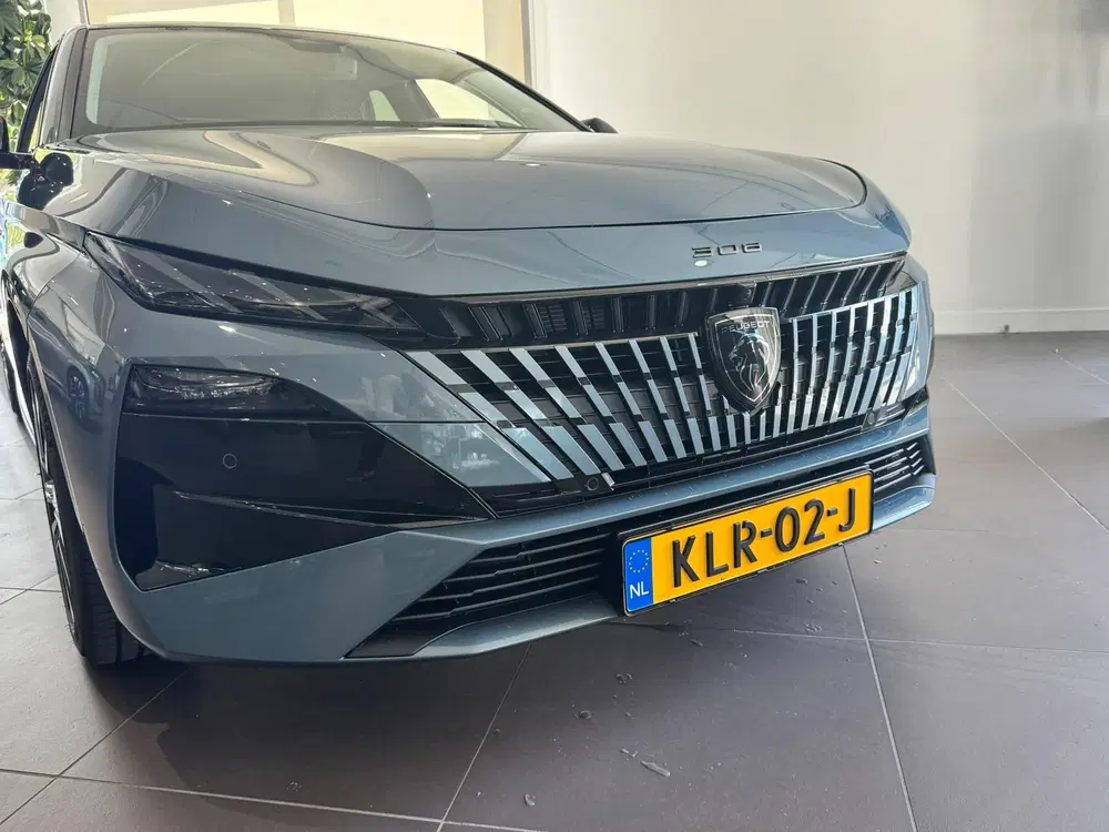 Peugeot 308 1.6 Plug-in Hybrid 195 Allure uit 2026, foto 11