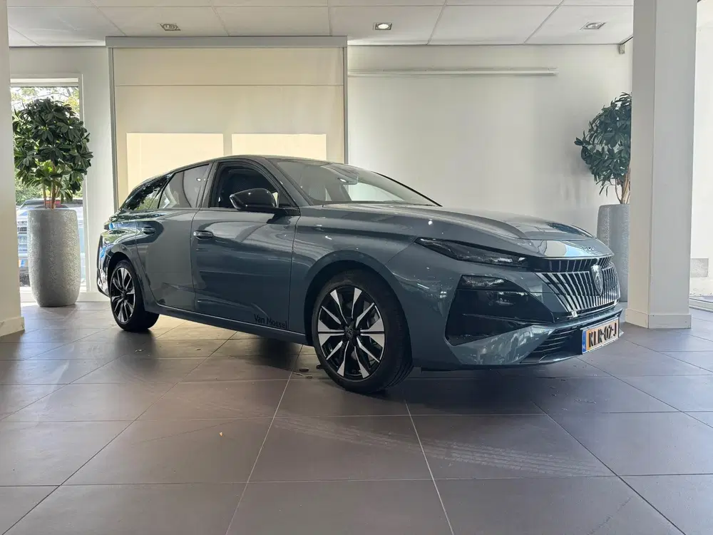 Peugeot 308 1.6 Plug-in Hybrid 195 Allure uit 2026, foto 3