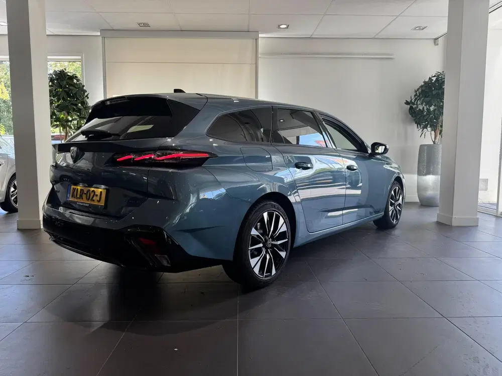 Peugeot 308 1.6 Plug-in Hybrid 195 Allure uit 2026, foto 4