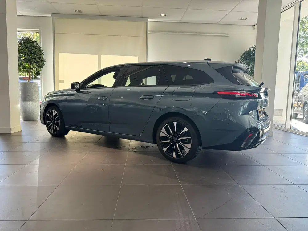 Peugeot 308 1.6 Plug-in Hybrid 195 Allure uit 2026, foto 6