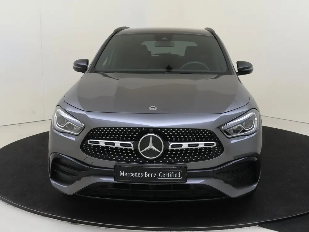Mercedes-Benz GLA 180 AMG Line uit 2022, foto 6