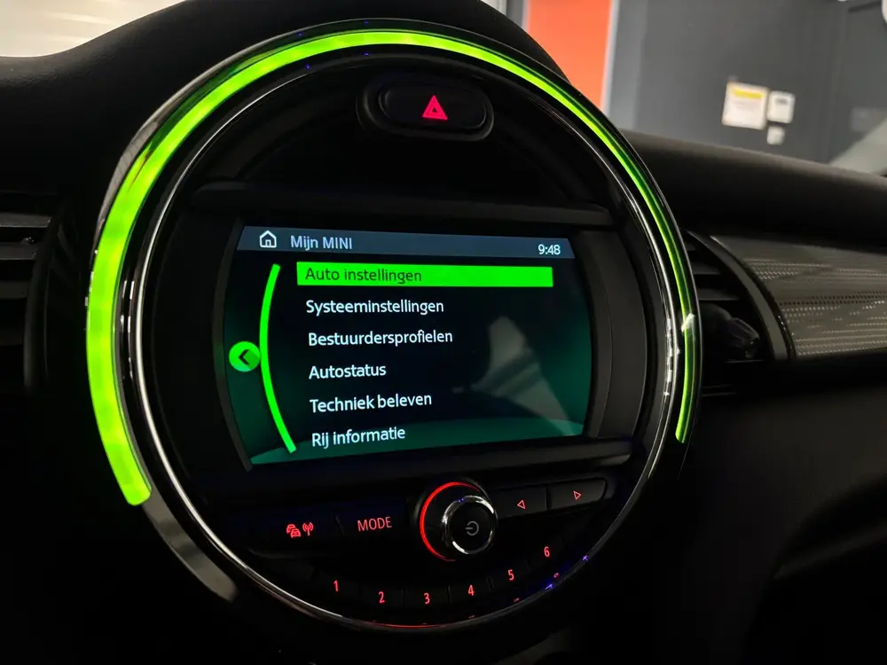 Mini Cooper 1.5 Cooper Chili uit 2019, foto 19