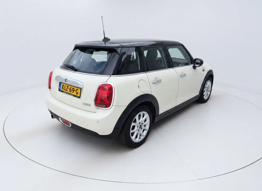 Mini Cooper 1.5 Cooper Chili uit 2019, foto 4