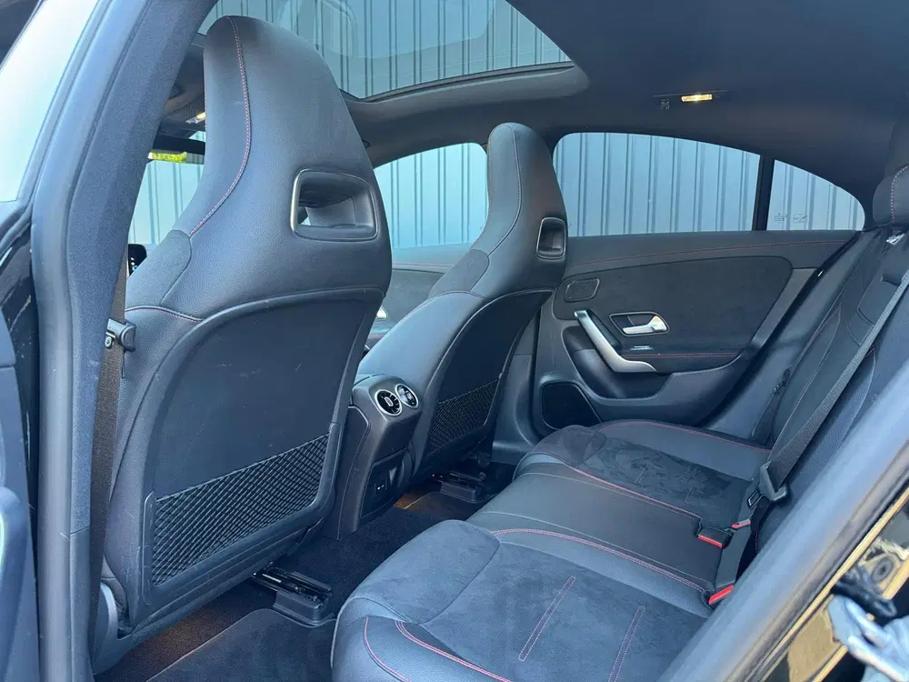 Mercedes-Benz CLA 180 AMG PANO l SFEER l MATRIX l KEY uit 2020, foto 20