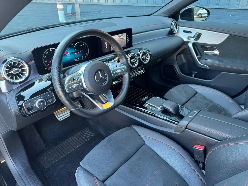 Mercedes-Benz CLA 180 AMG PANO l SFEER l MATRIX l KEY uit 2020, foto 4