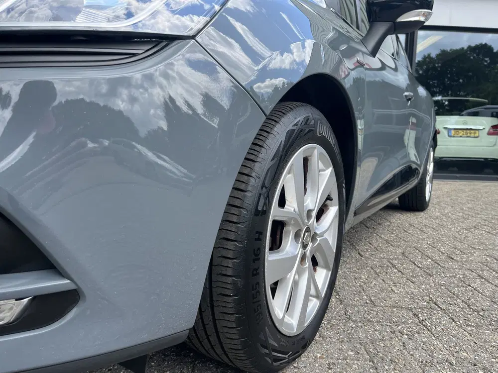 Renault Clio 0.9 TCe Limited Carplay uit 2019, foto 20