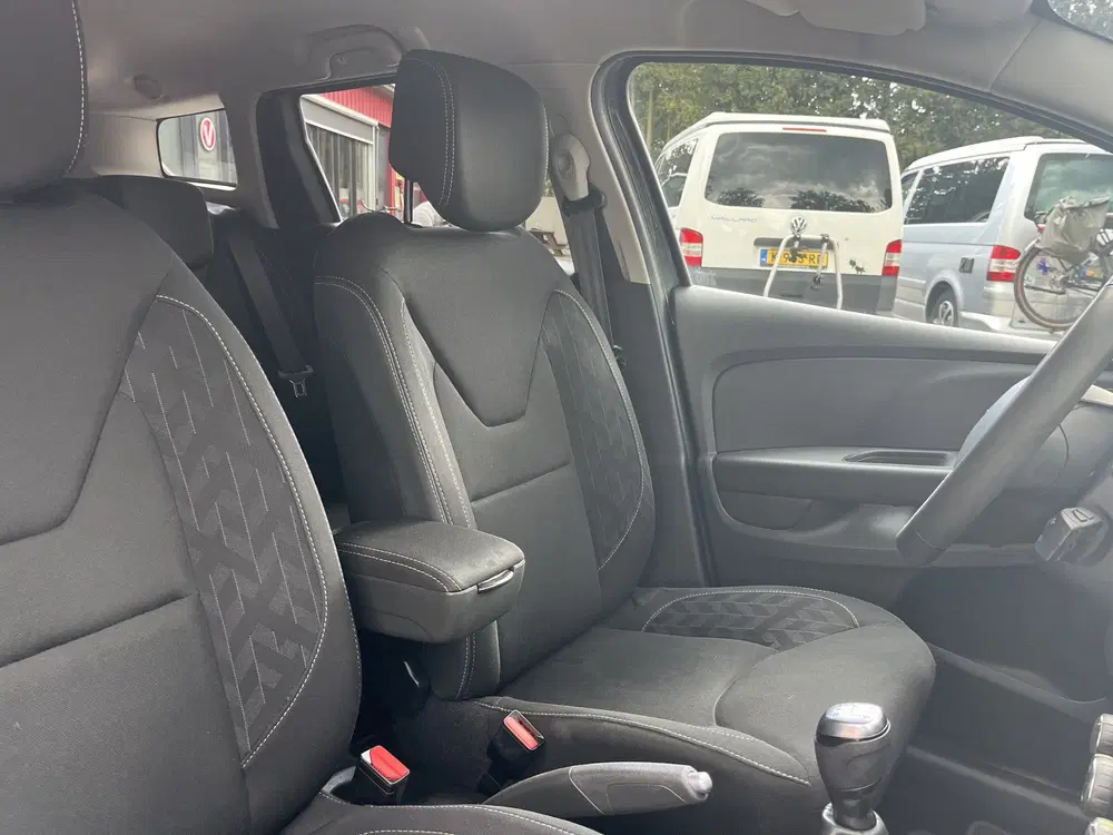 Renault Clio 0.9 TCe Limited Carplay uit 2019, foto 8