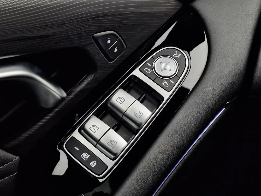 Voyah Free Limited Edition Business 4WD 106 kWh | Black Line uit 2026, foto 11