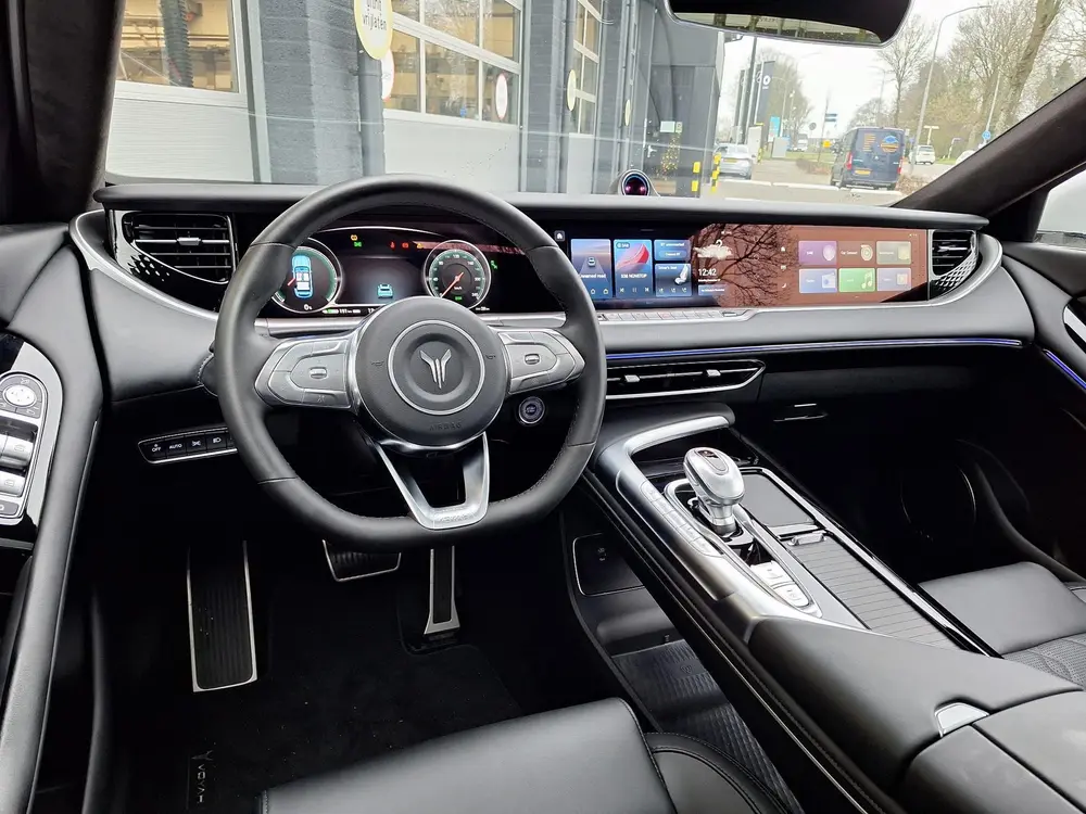 Voyah Free Limited Edition Business 4WD 106 kWh | Black Line uit 2026, foto 8