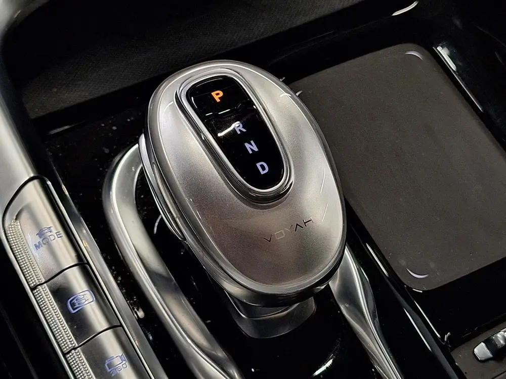 Voyah Free Limited Edition Business 4WD 106 kWh | Schuifdak uit 2026, foto 18