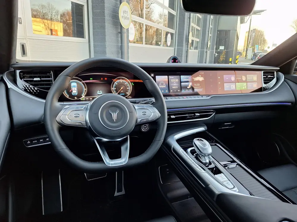 Voyah Free Limited Edition Business 4WD 106 kWh | Schuifdak uit 2026, foto 8
