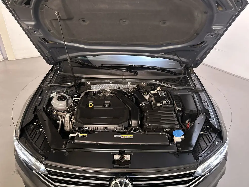 Volkswagen Passat Variant 1.5 TSI 150pk DSG Business Stoelve uit 2022, foto 15