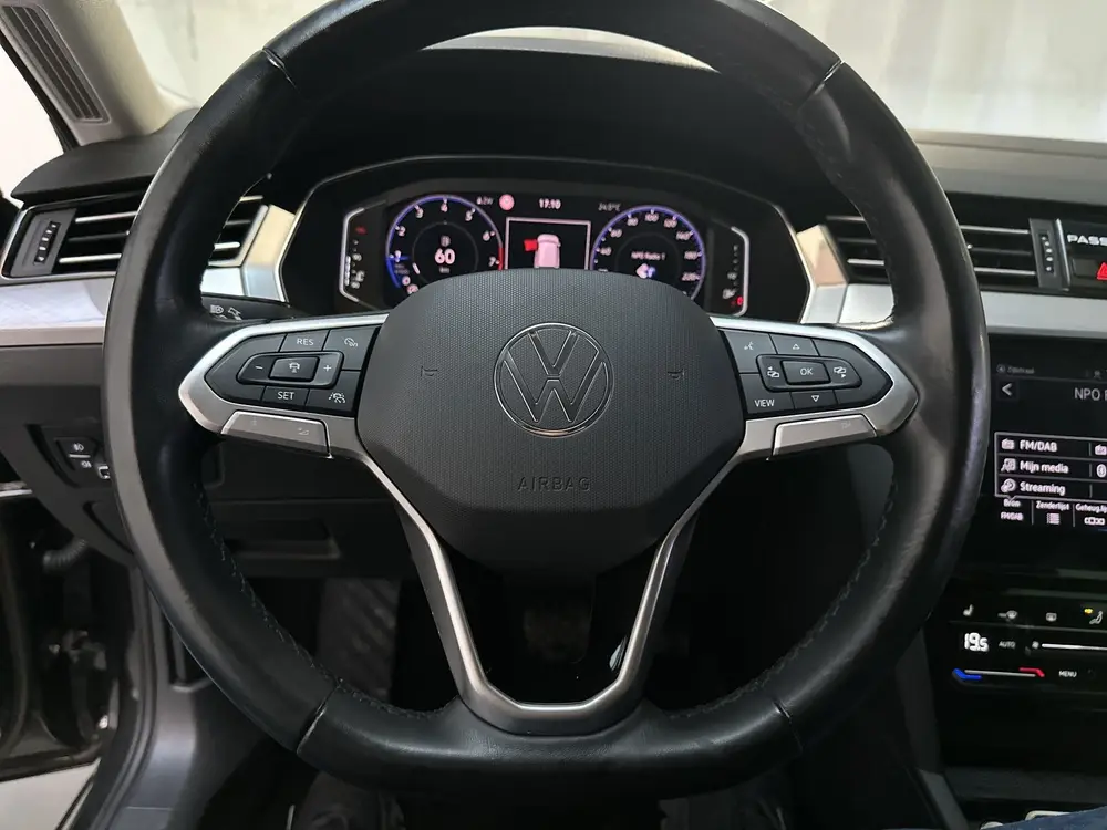 Volkswagen Passat Variant 1.5 TSI 150pk DSG Business Stoelve uit 2022, foto 5