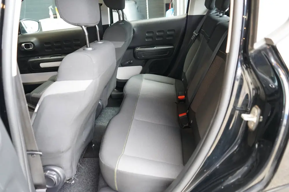 Citroën C3 Citroen C3 1.2 PureTech S&S Feel | AIRCO | CRUISE | PDC | EL uit 2019, foto 17