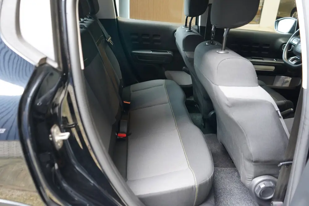 Citroën C3 Citroen C3 1.2 PureTech S&S Feel | AIRCO | CRUISE | PDC | EL uit 2019, foto 18