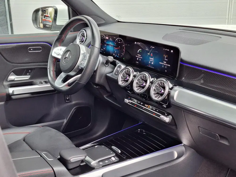 Mercedes-Benz GLB 180 AMG Line uit 2022, foto 9