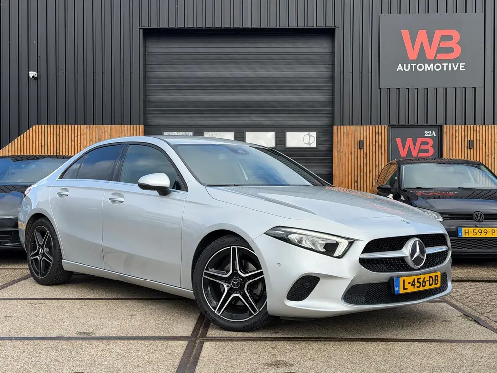 Mercedes-Benz A-Klasse 200 Premium Plus Cruise Clima Camera uit 2019, foto 12