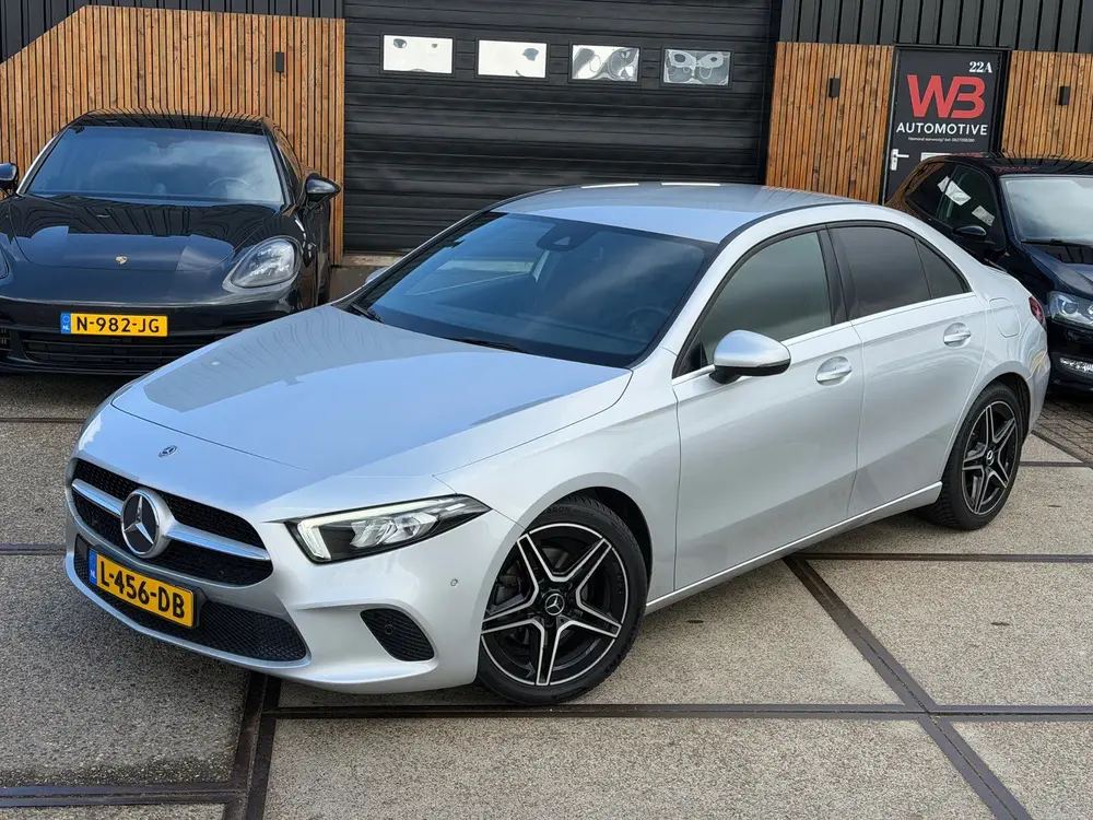 Mercedes-Benz A-Klasse 200 Premium Plus Cruise Clima Camera uit 2019, foto 4
