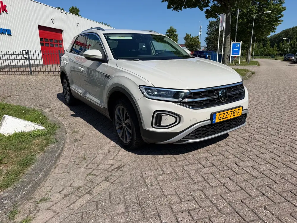 Volkswagen T-Roc 1.5 TSI R-Line BOVAG GARANTIE ACC/CARPLAY/C uit 2023, foto 4