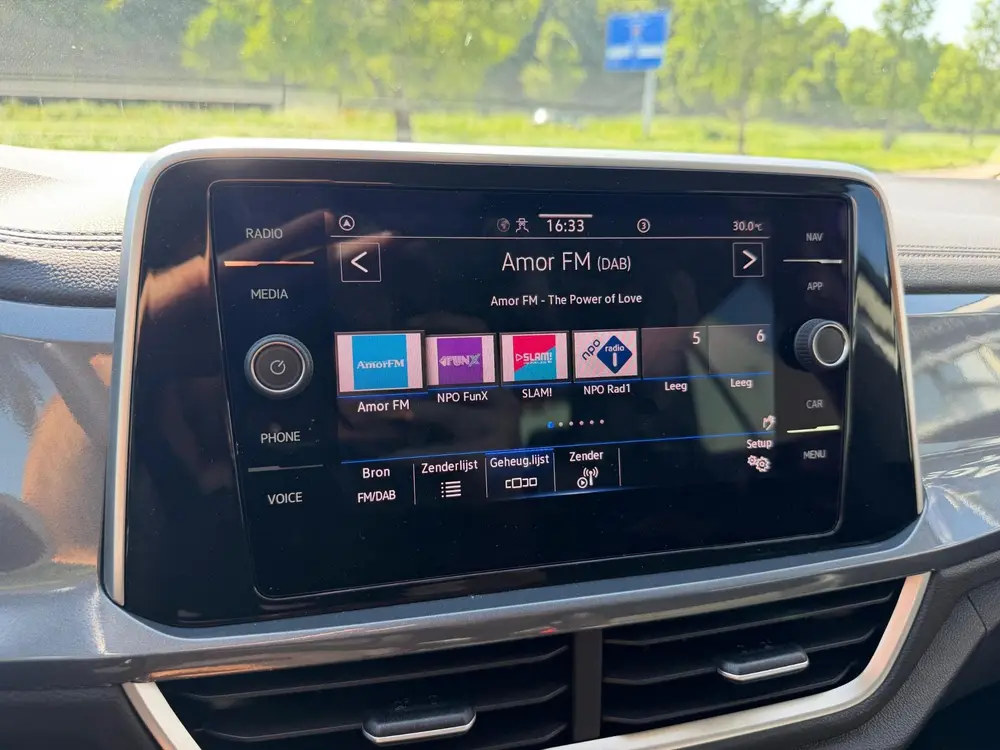 Volkswagen T-Roc 1.5 TSI R-Line BOVAG GARANTIE ACC/CARPLAY/C uit 2023, foto 9