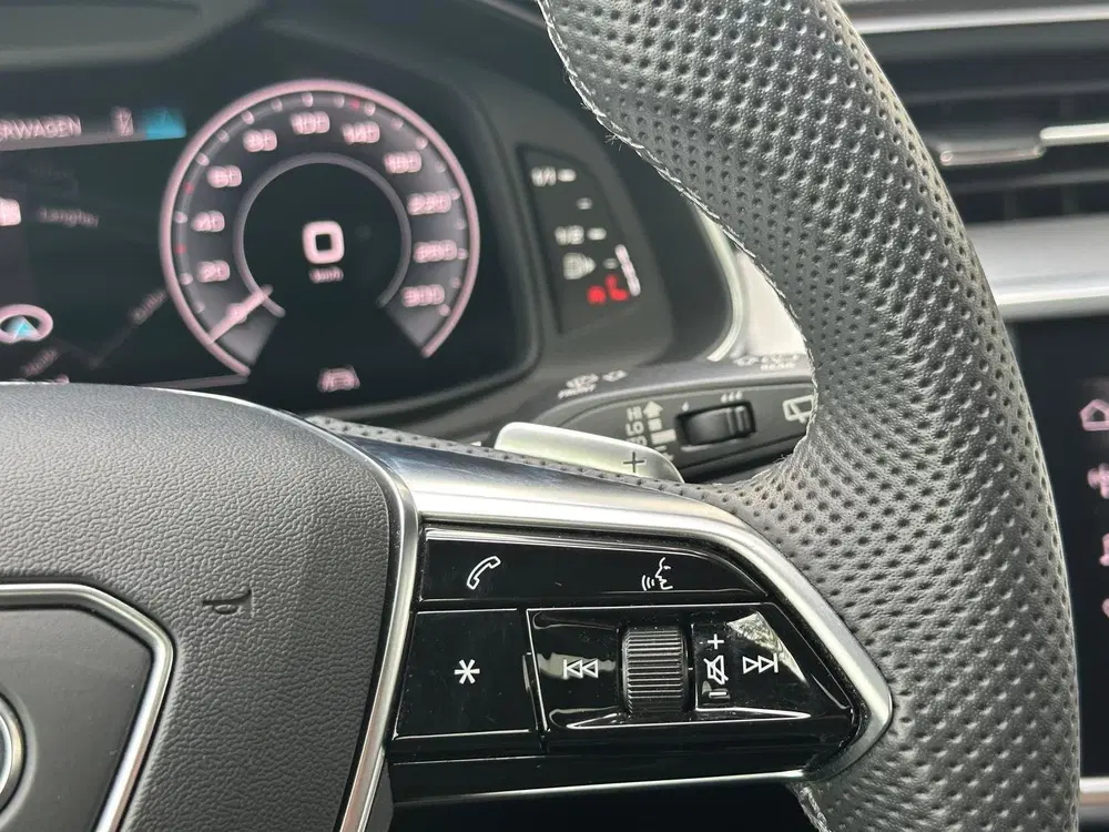 Audi A6 50 TFSI e Quattro S-line Black-optic 300 p uit 2023, foto 19