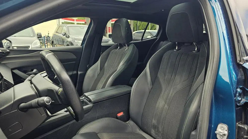 Peugeot 408 1.6 HYbrid GT 225 EAT8 First Edition uit 2023, foto 11