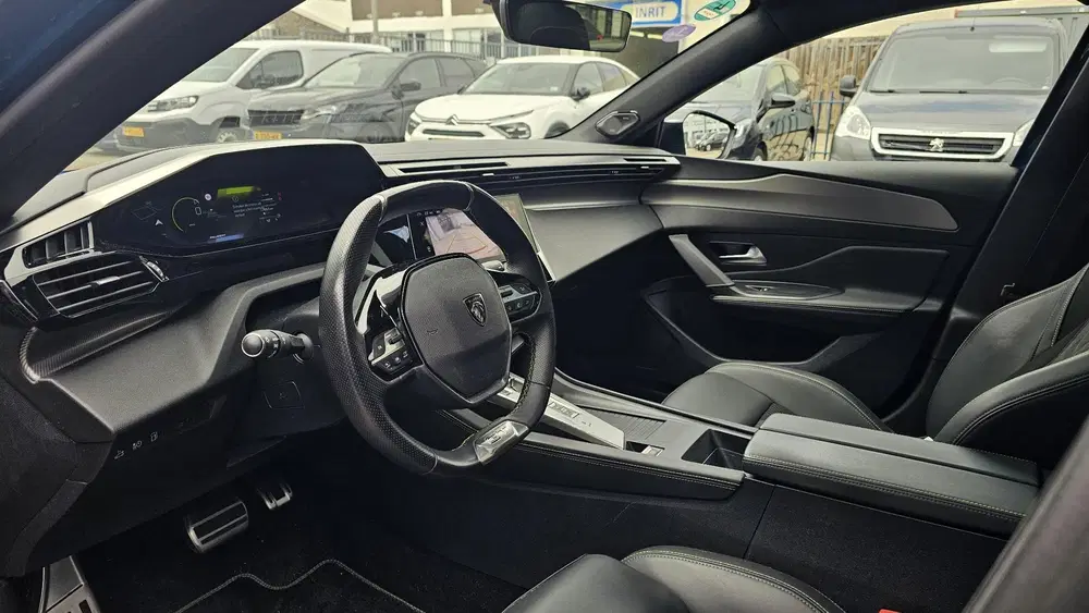 Peugeot 408 1.6 HYbrid GT 225 EAT8 First Edition uit 2023, foto 13