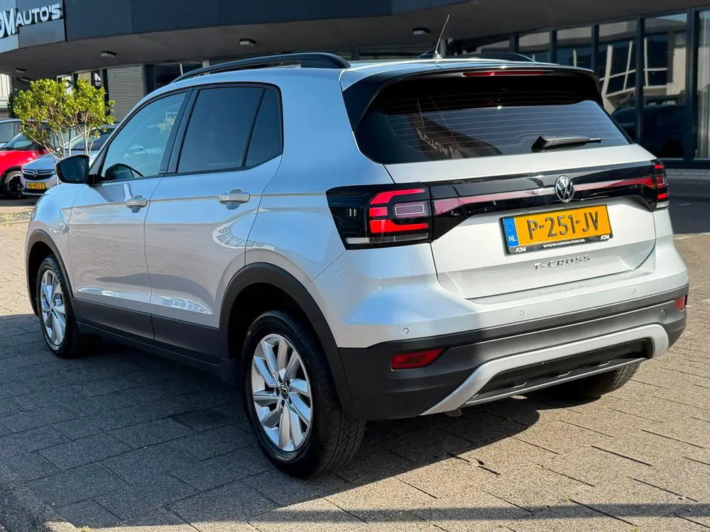 Volkswagen T-Cross 1.0 TSI Style uit 2020, foto 2