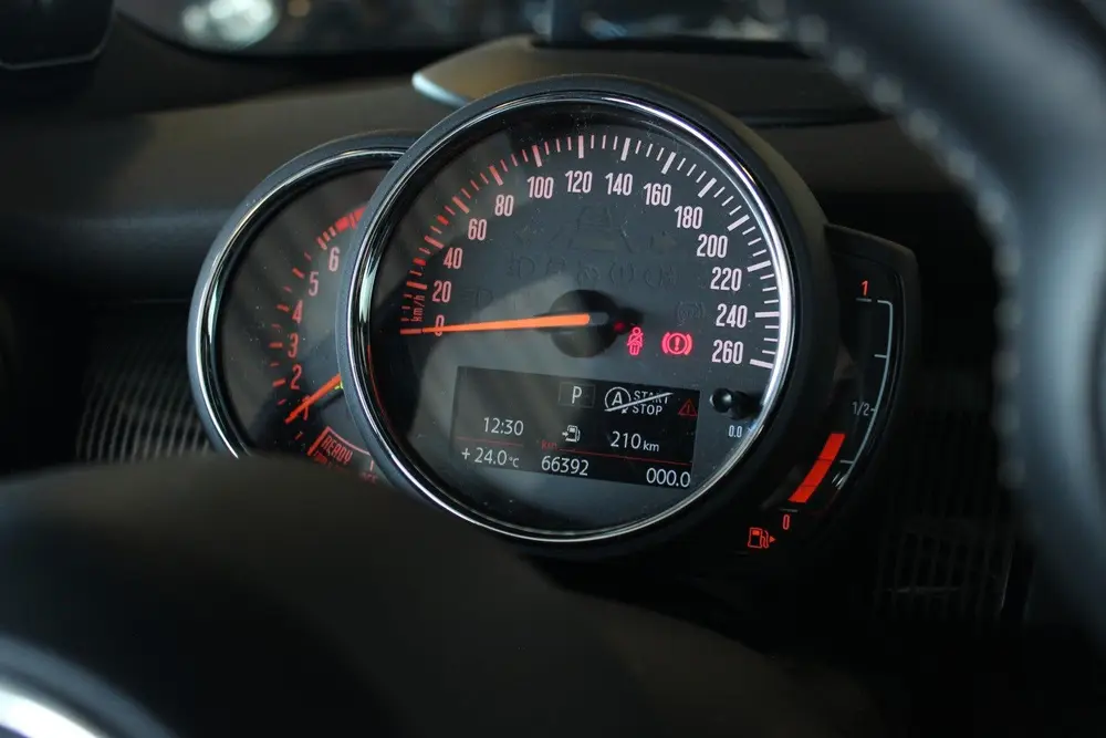 Mini Cooper 1.5 60 Years Edition Pano uit 2019, foto 10