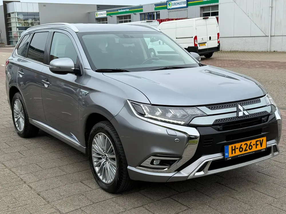 Mitsubishi Outlander 2.4 PHEV Intense uit 2020, foto 14