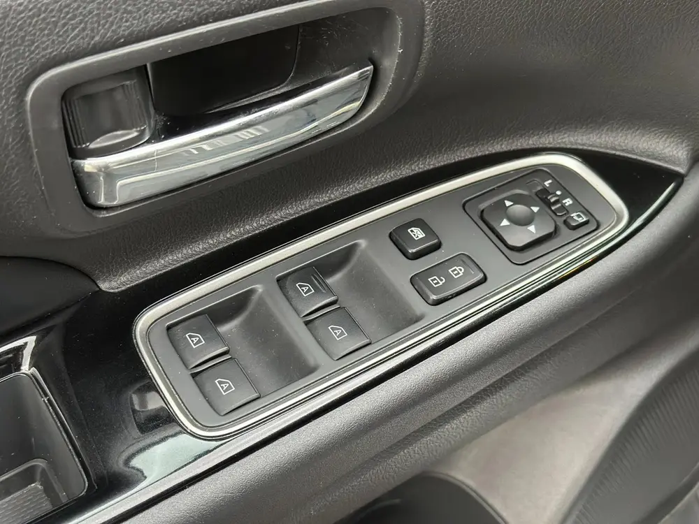 Mitsubishi Outlander 2.4 PHEV Intense uit 2020, foto 20
