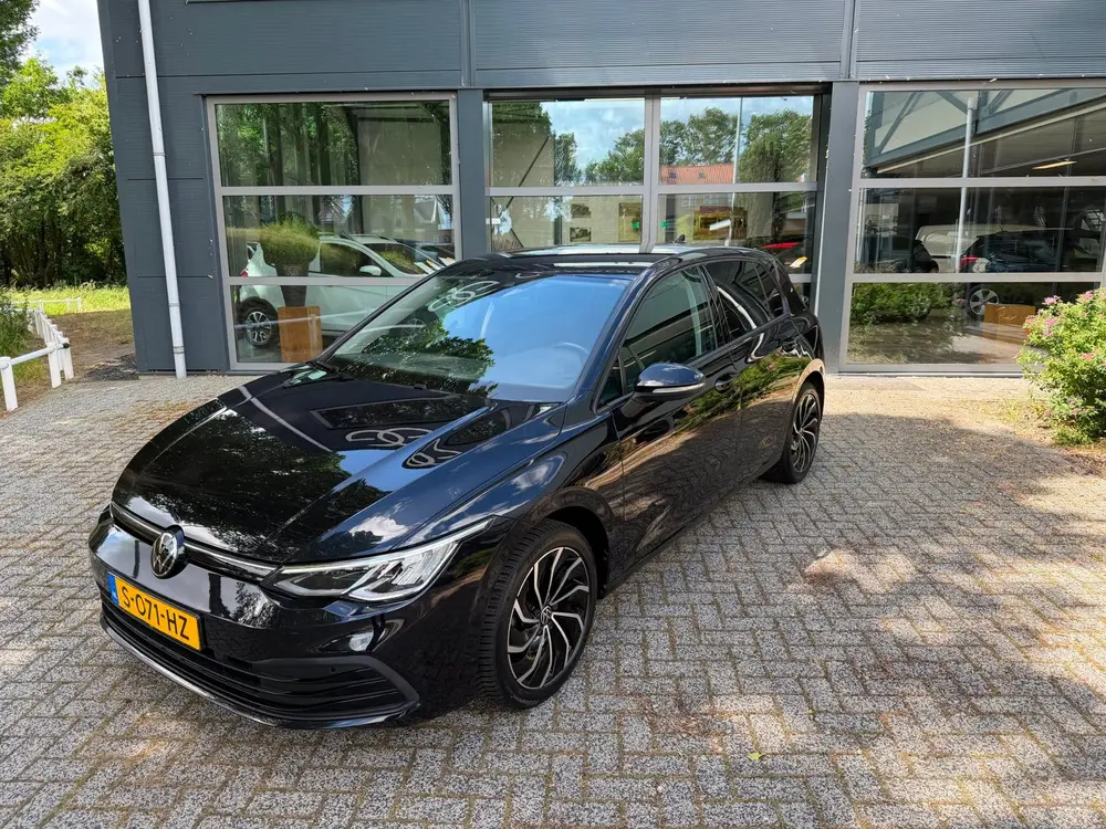 Volkswagen Golf 1.0 TSI Life carplay uit 2023, foto 2
