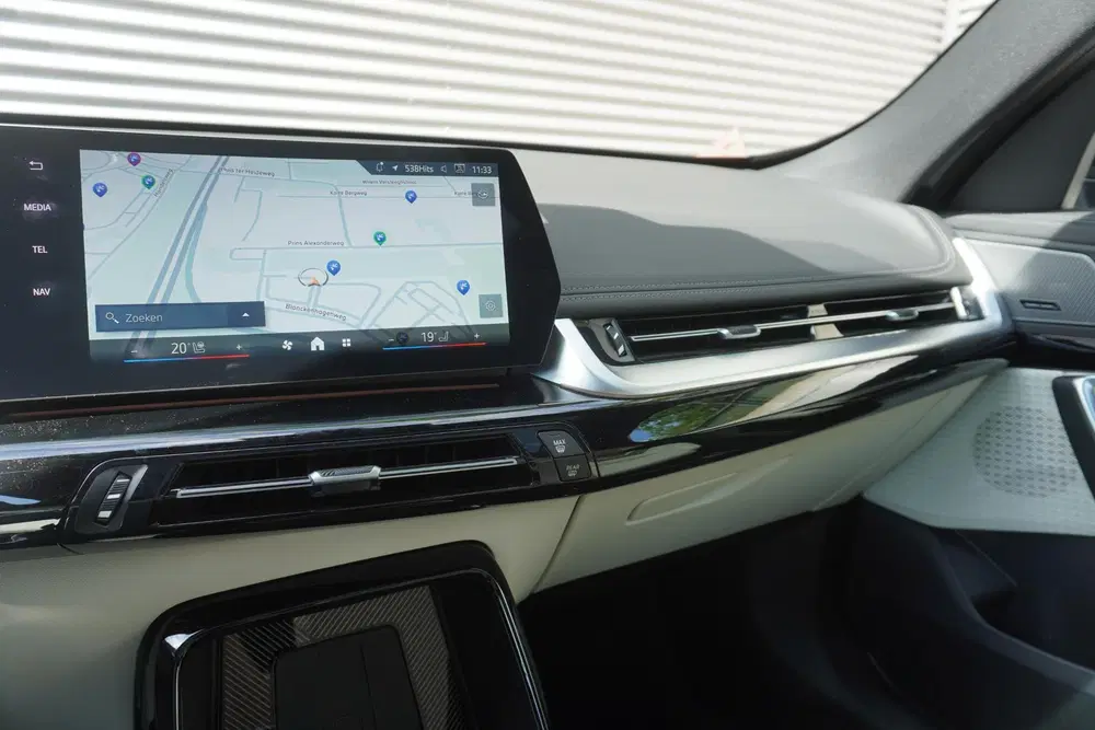 BMW iX1 eDrive20 M Sportpakket uit 2026, foto 12