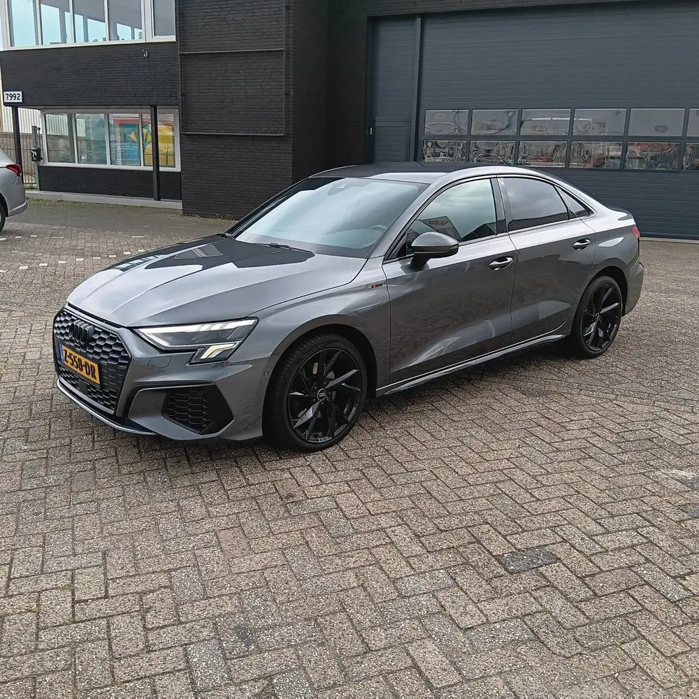 Audi A3 35 TFSI edition one Automaat uit 2021