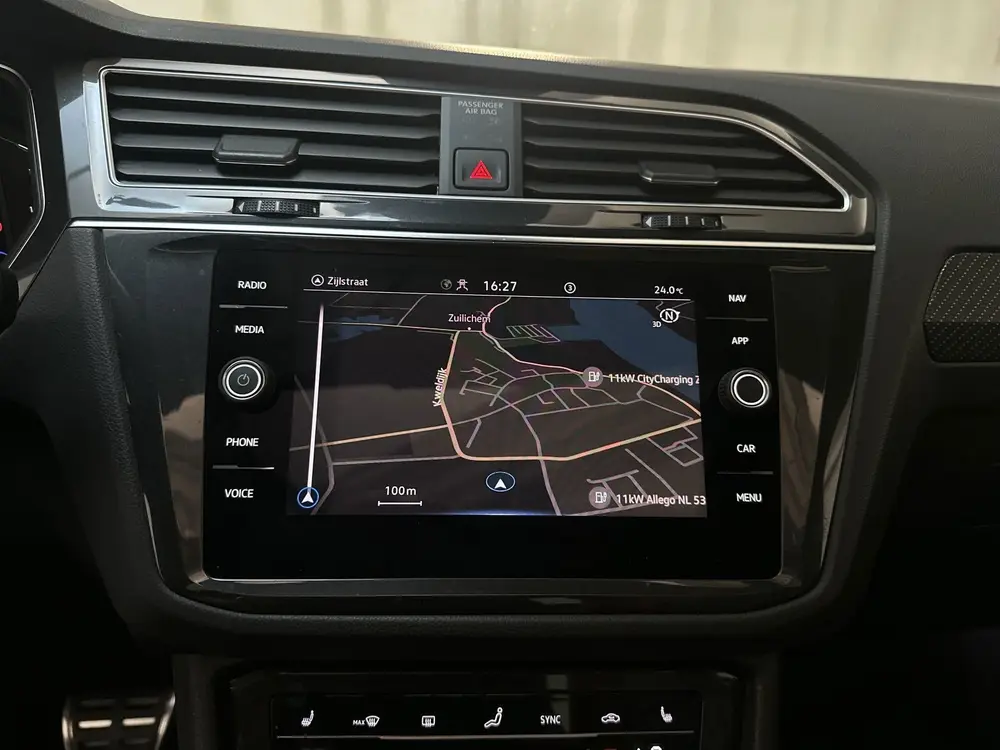 Volkswagen Tiguan 1.5 TSI 150pk DSG R-Line Business Panorama uit 2023, foto 13