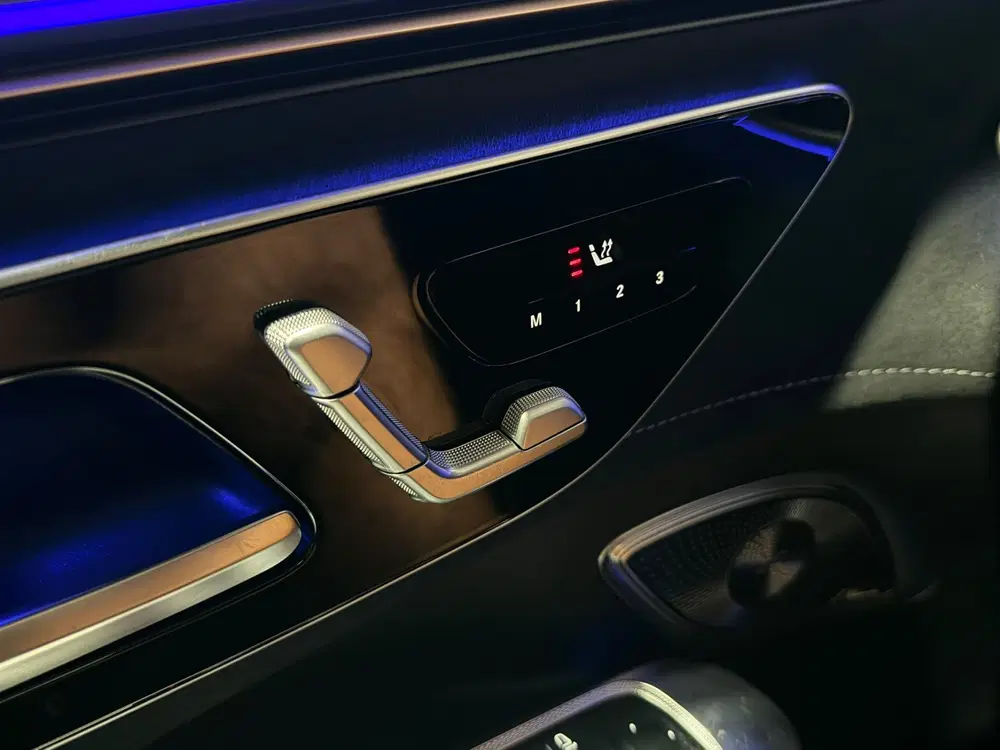 Mercedes-Benz EQE SUV 500 4Matic AMG Line 91 kWh Panodak Bur uit 2023, foto 14