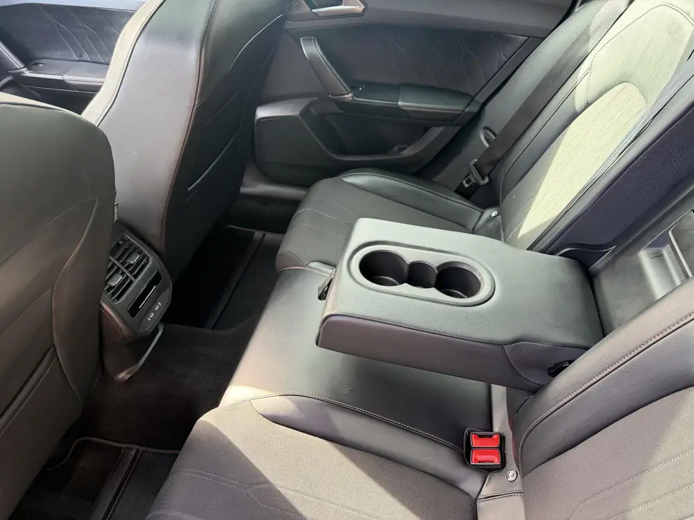Cupra Formentor 1.4 e-Hybrid Business uit 2022, foto 11
