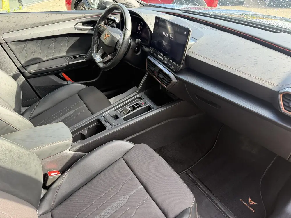 Cupra Formentor 1.4 e-Hybrid Business uit 2022, foto 12