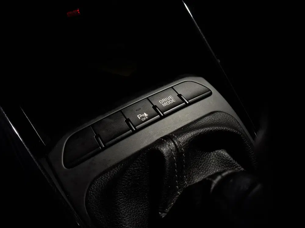 Kia Stonic 1.0 T-GDi MHEV DynamicPlusLine Navigatie A uit 2022, foto 19