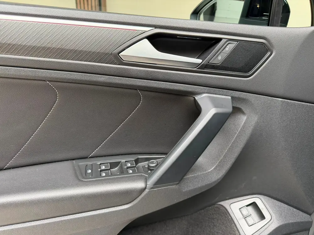 Volkswagen Tiguan 1.4 TSI eHybrid R-Line Business+ |Pano|Key uit 2022, foto 15
