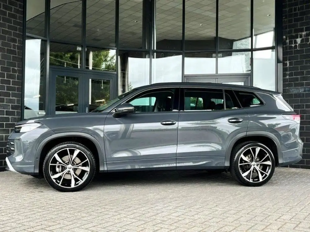 Volkswagen Tayron 1.5 eTSI LIFE 7-PERS. - TREKH. - 20 INCH uit 2025, foto 4