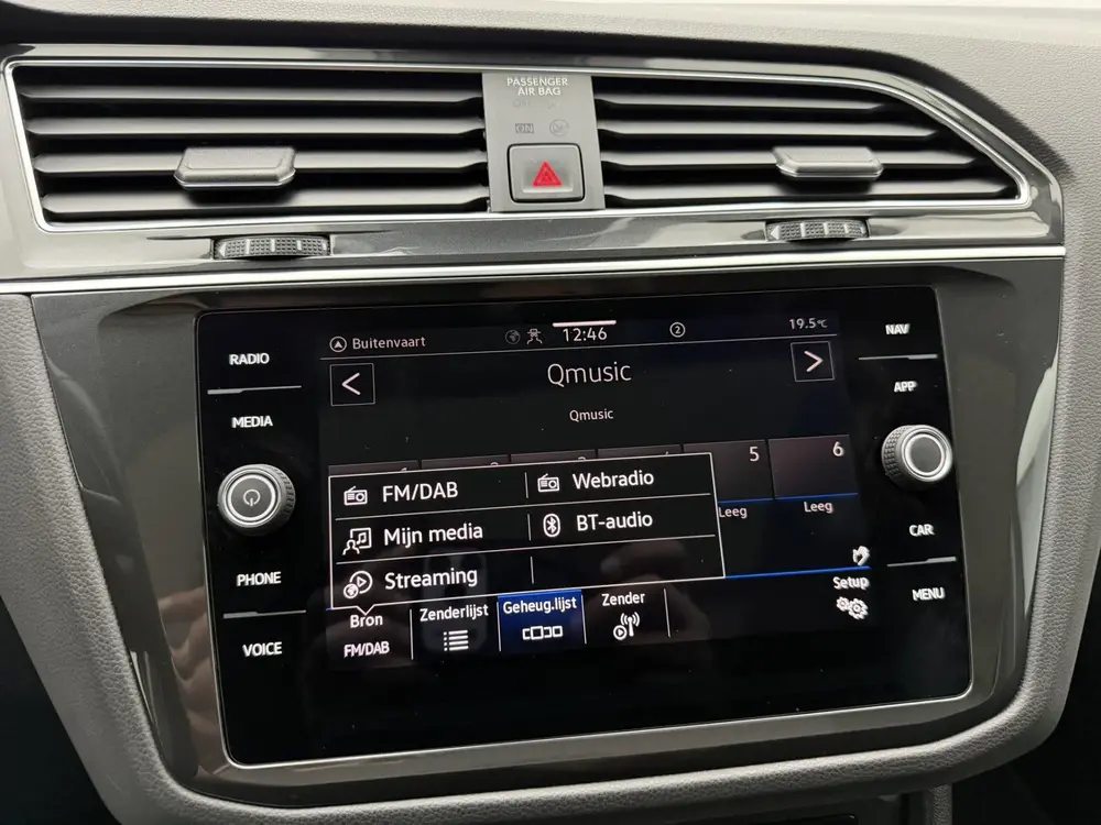 Volkswagen Tiguan 1.5 TSI 150PK Life | Panoramadak | Camera uit 2022, foto 12