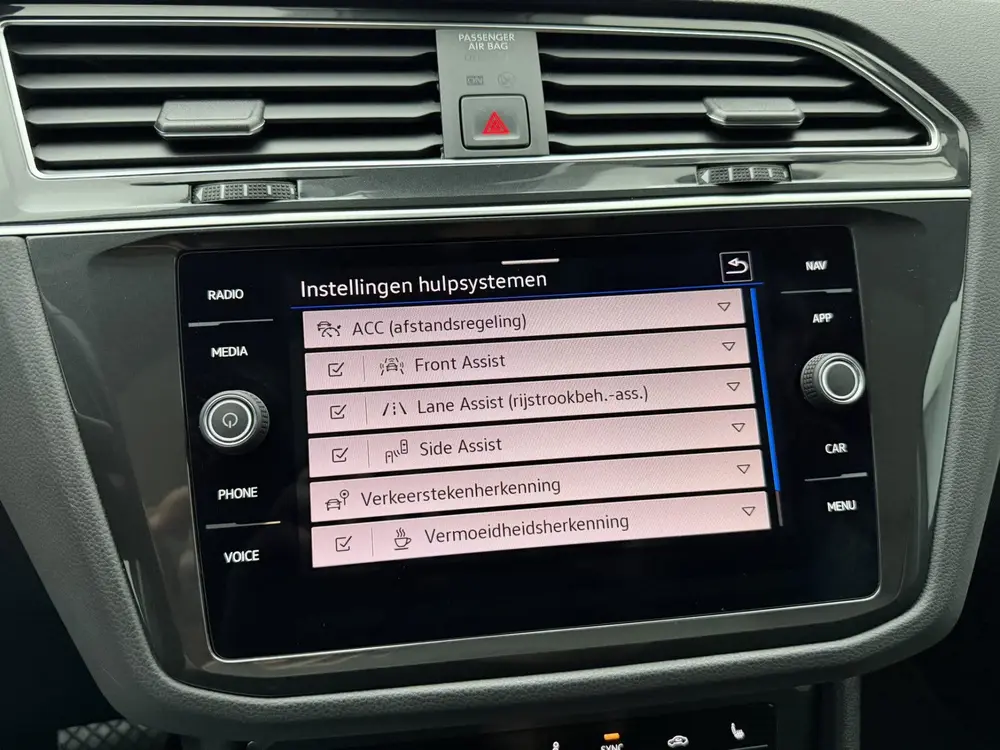 Volkswagen Tiguan 1.5 TSI 150PK Life | Panoramadak | Camera uit 2022, foto 19