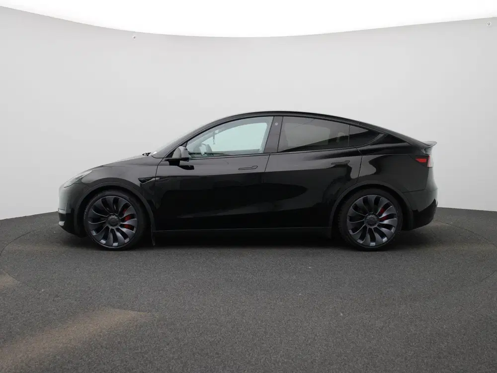 Tesla Model Y Performance AWD 75 kWh uit 2023, foto 4