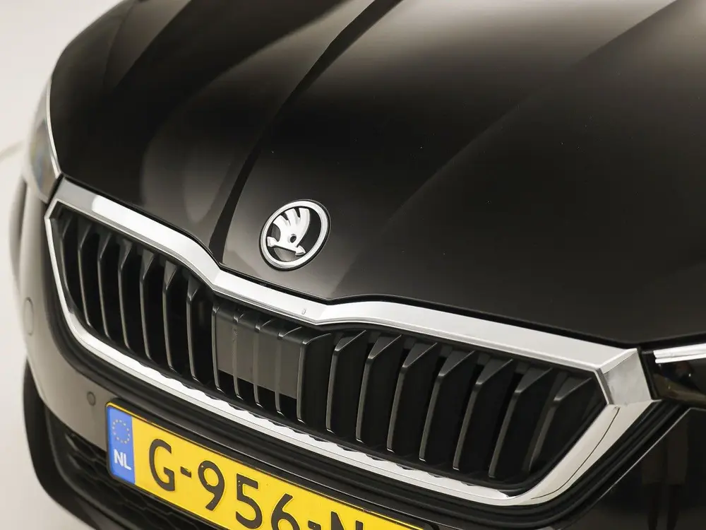 Skoda Scala 1.0 TSI Business Sport Automaat (GROOT NAV uit 2019, foto 19