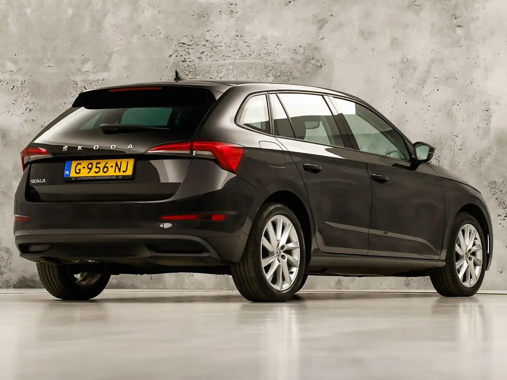 Skoda Scala 1.0 TSI Business Sport Automaat (GROOT NAV uit 2019, foto 5