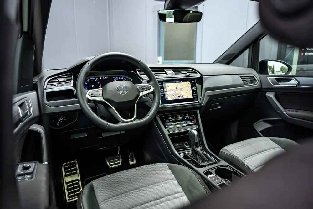 Volkswagen Touran 1.5 TSI R-Line 7p.|Carplay|Camera|Pano uit 2025, foto 19